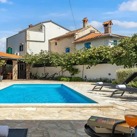 Dominique By Interhome Casa vacanze