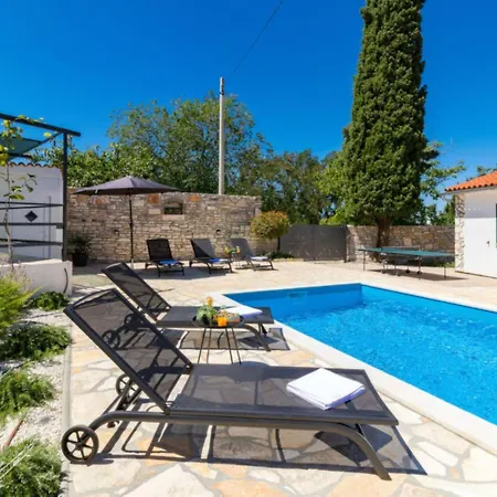 Dominique By Interhome Casa vacanze