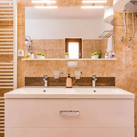 Dominique By Interhome Casa vacanze