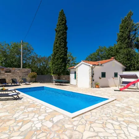 Dominique By Interhome Casa vacanze Svetvinčenat