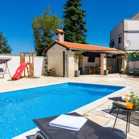Dominique By Interhome Casa vacanze Svetvinčenat